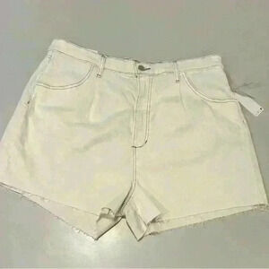 Joe’s Jeans Natural Collection Cream Raw Edge Slight Pleat Shorts Size 34 NWT